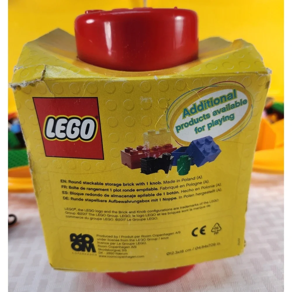 Two LEGO Storage Carry Case + 302 Lego Blocks + Thomas LEGO+ Dividers + New Cube
